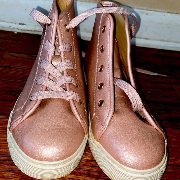 High top blush pink with sequins heart embellishments - gently used - Picture 3 of 4